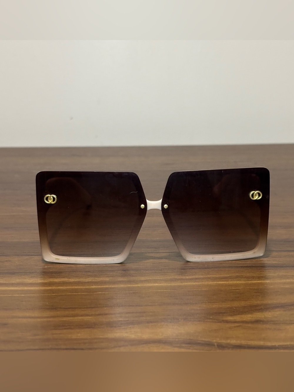Margaret Josephs Oversized Glasses Dark Lense Pink Glitter Frames MC56152